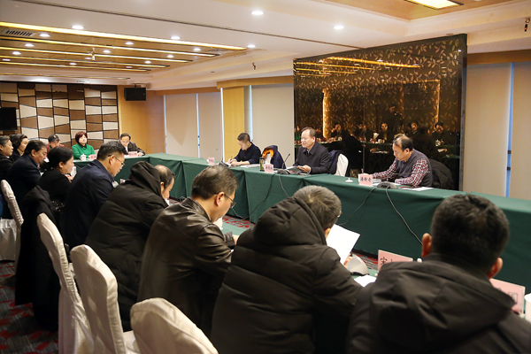 省人大常委会在我市征求工作报告意见