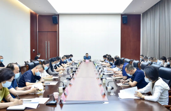李晓峰主持召开城区主要经济指标运行情况调度会议