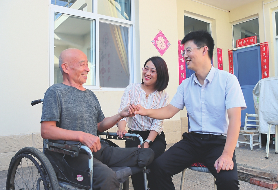 阳城县为困难老年人提供居家养老服务