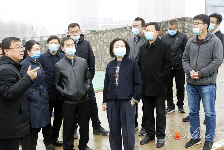 梁丽萍调研重点工程建设