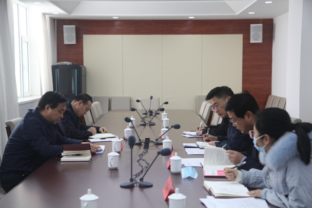 市委老干部局召开2020年民主生活会