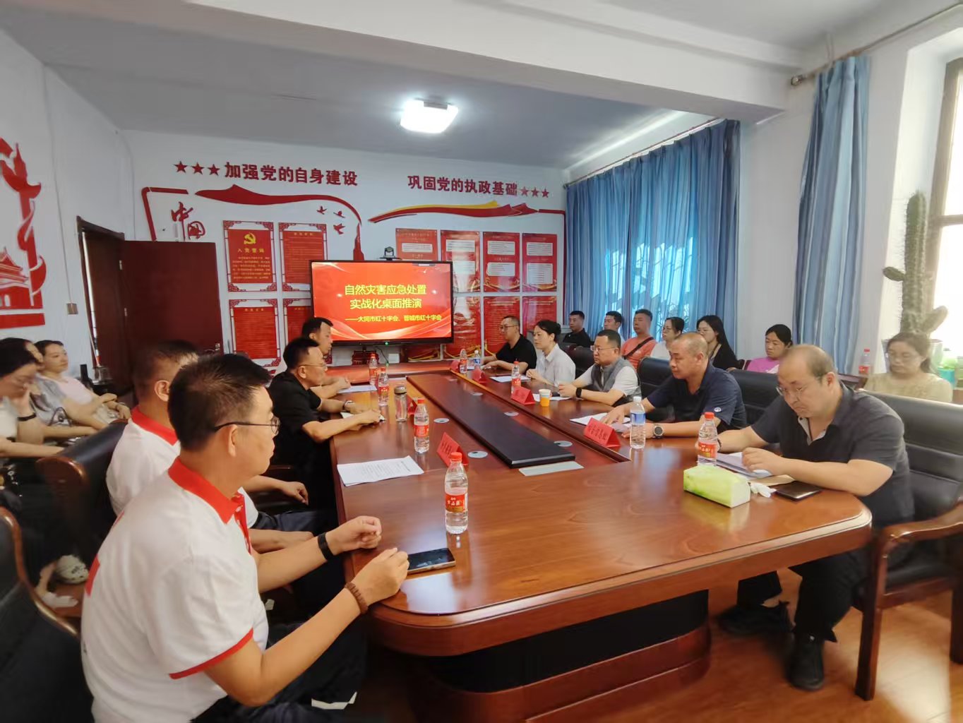 bdd26cfbc17011255bec5ed8fefee240.jpg