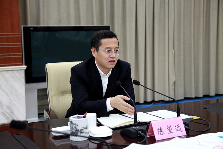 全市2020年秋冬季大气污染防治工作第三次调度会召开